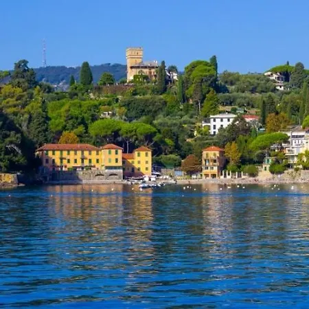 Апартаменты Santa Margherita Center - Steps From The Sea - Ac