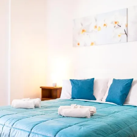 Апартаменты Santa Margherita Center - Steps From The Sea - Ac *